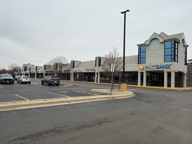 More Photos Of 1600 Algonquin Rd, Hoffman Estates Unknown For Lease