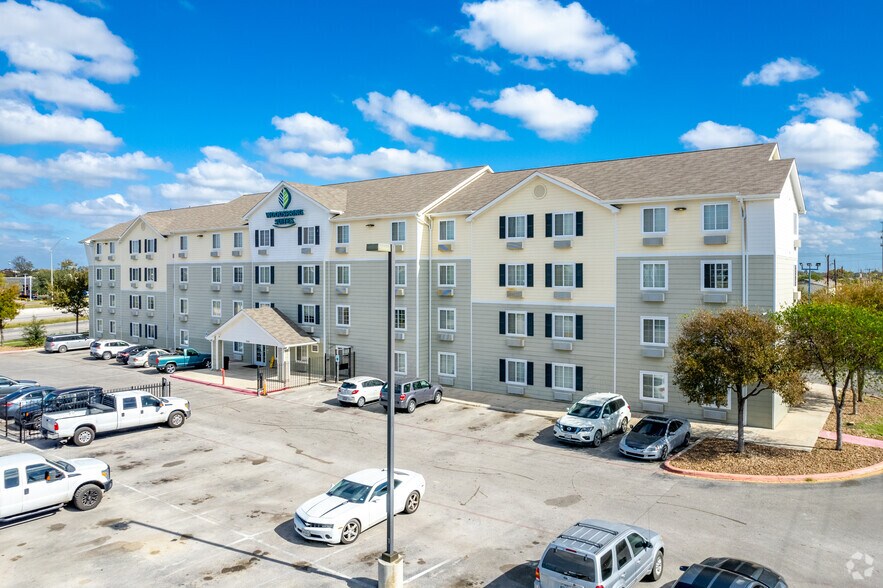 Primary Photo Of 7958 Interstate 35 Access Rd, San Antonio Hotel For Sale