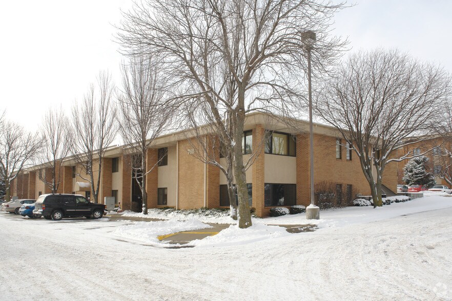 More Photos Of 7111 A St, Lincoln Office For Lease