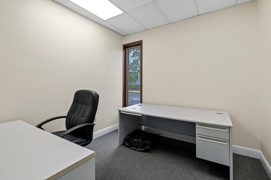 More Photos Of 15055 SW 122nd Ave, Miami Office For Sale
