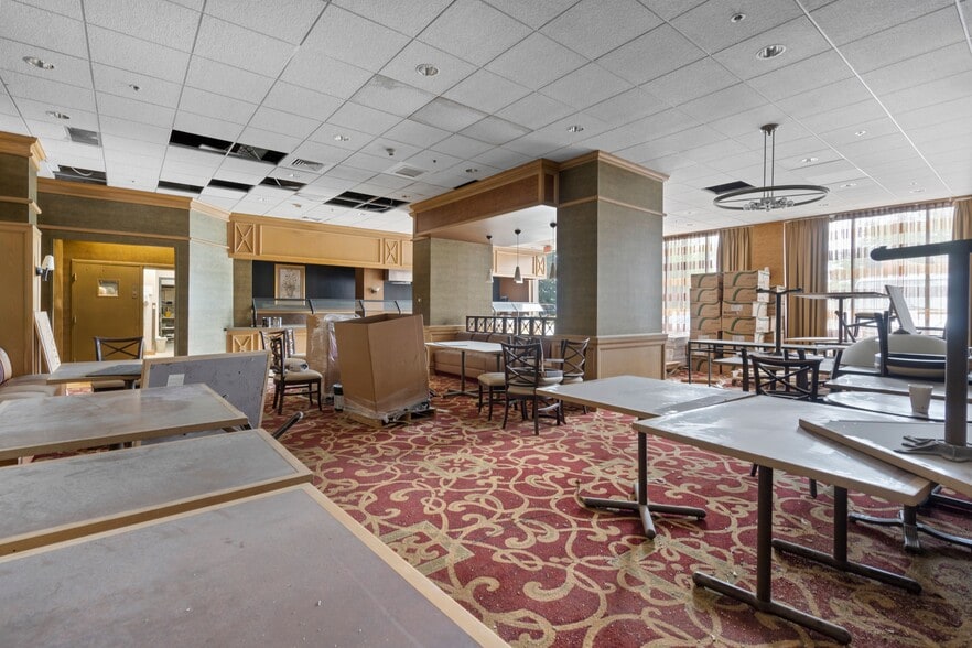 More Photos Of 50 Morgan St, Hartford Apartments For Sale