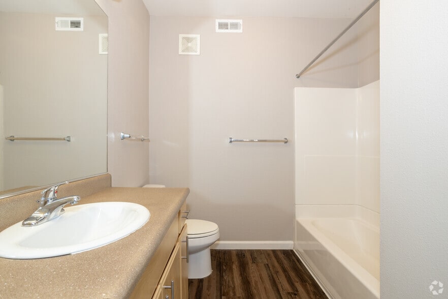 More Photos Of 1666 Da Vinci Ct, Davis Apartments For Sale