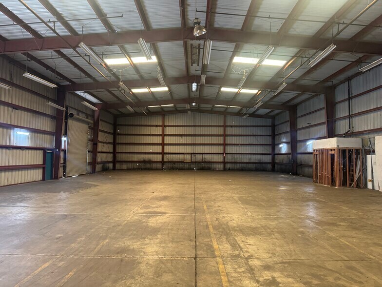 More Photos Of 819 Anita St, Chula Vista Warehouse For Lease
