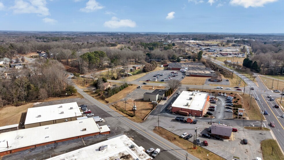 More Photos Of 105 Rock Barn Rd NE, Conover Flex For Sale