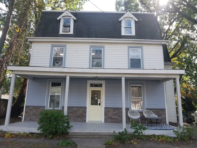 Primary Photo Of 212 Warren St, Beverly Apartments For Sale