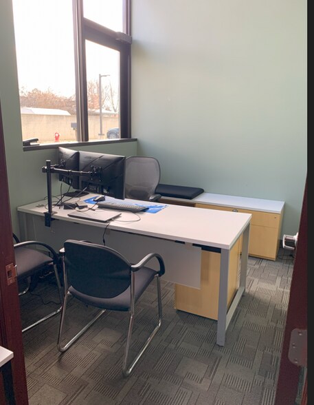 More Photos Of 2609 Metropolitan Pky, Sterling Heights Medical For Lease