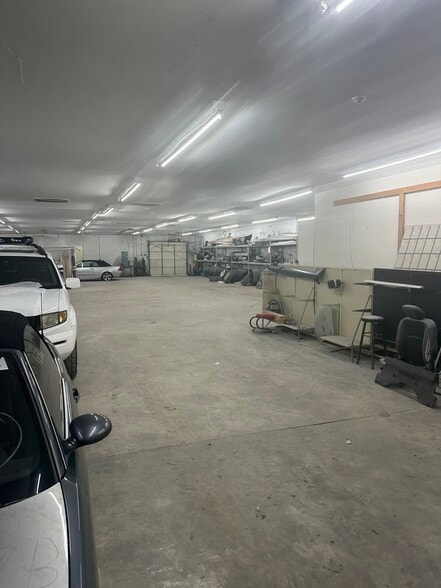 More Photos Of 317 Hodgin St, High Point Warehouse For Sale