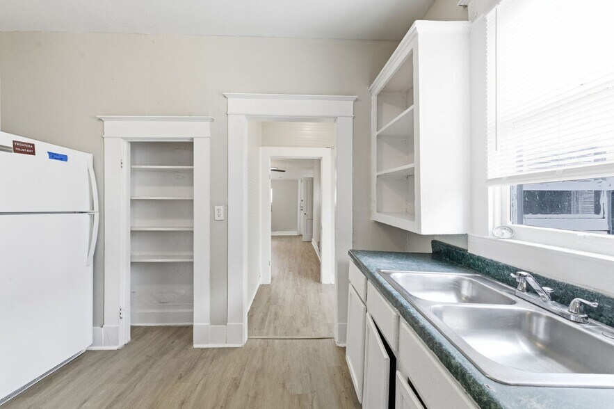 More Photos Of 214 E Huff Ave, San Antonio Apartments For Sale