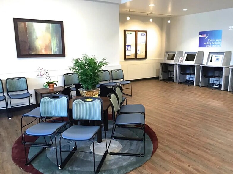 More Photos Of 410 Travertine, Ardmore Office For Sale