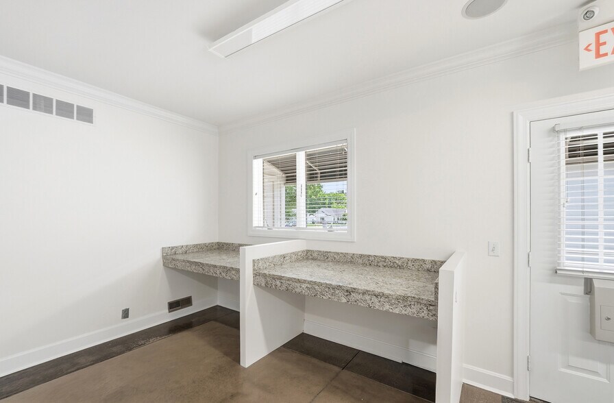 More Photos Of 8177 S Route 48, Maineville Office For Sale