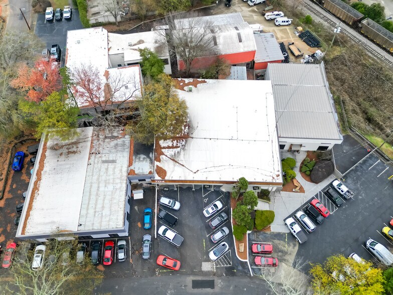 More Photos Of 704-710 Berkeley Ave, Atlanta Loft Creative Space For Lease