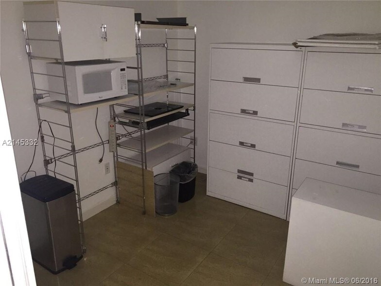 More Photos Of 1110 Brickell Ave, Miami Office For Lease