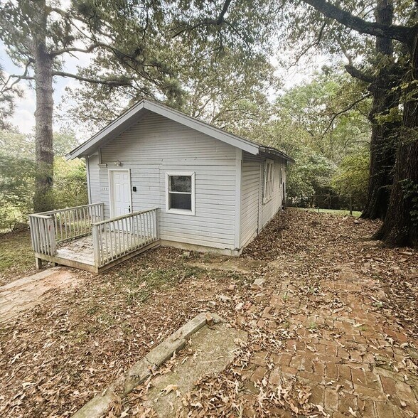 More Photos Of 5027 Lapine Dr, Adamsville Specialty For Sale
