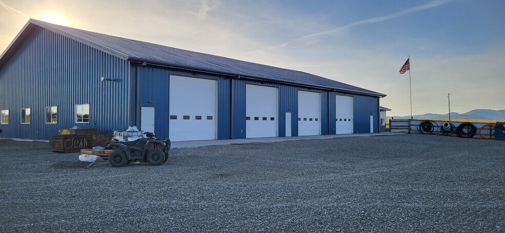 More Photos Of 4775 York Rd, Helena Light Distribution For Sale