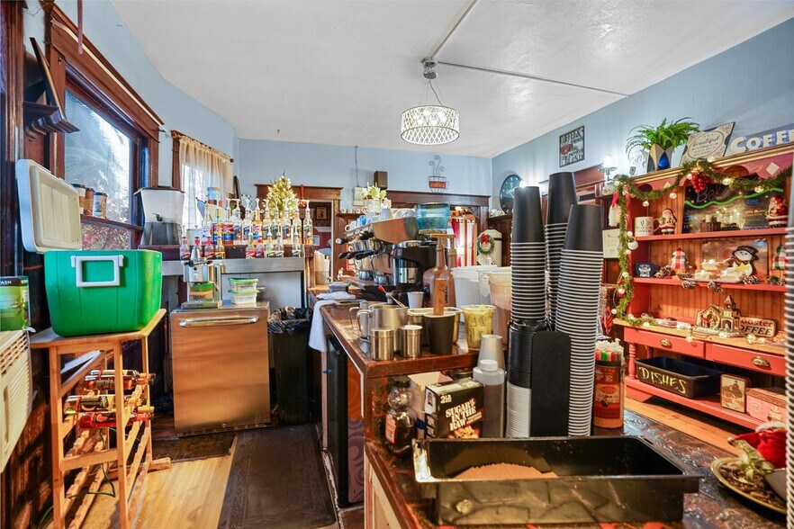 More Photos Of 1126 14th St, Modesto Restaurant For Sale