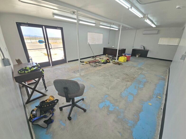 More Photos Of 10135 S Barrackman Rd, Mohave Valley Light Distribution For Lease
