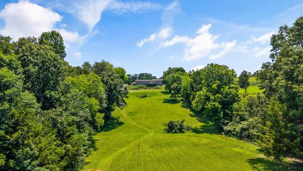 More Photos Of 400 N Watt Rd, Knoxville Land For Sale