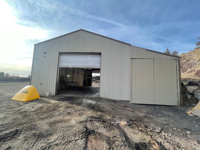 More Photos Of 855 Pershall Way, Redmond Land For Lease