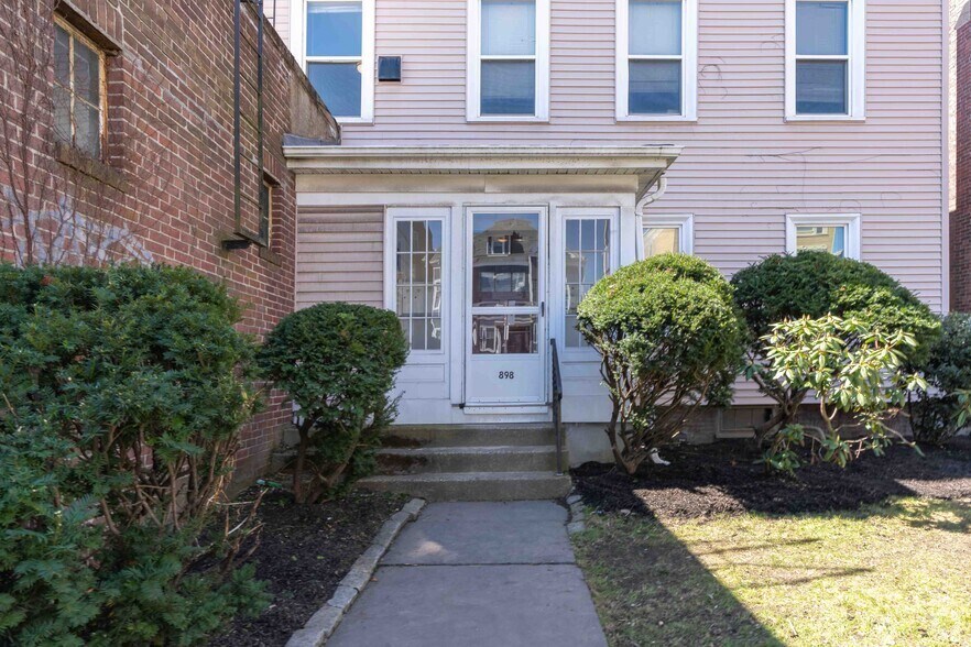 More Photos Of , Cambridge Unknown For Sale