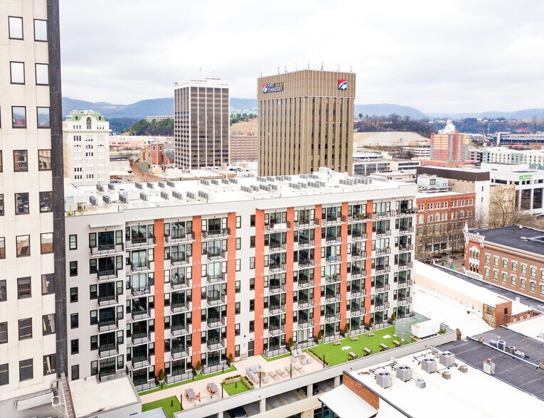 More Photos Of 728 Market St, Chattanooga Apartments For Sale