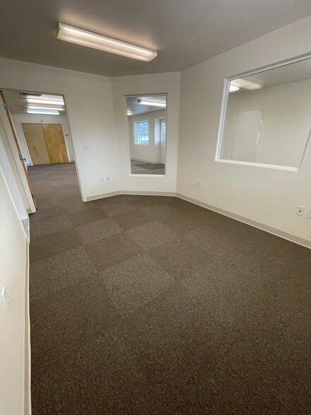 More Photos Of 102 W Clark St, Medford Warehouse For Lease