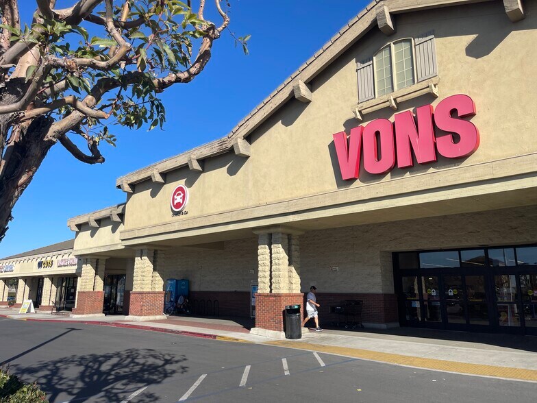 More Photos Of 400-450 S Ventura Rd, Oxnard Unknown For Lease