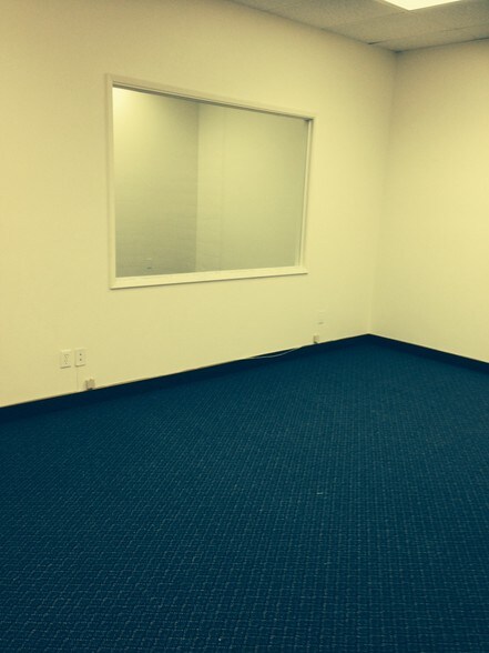 More Photos Of 1700 E Desert Inn Rd, Las Vegas Office Residential For Lease