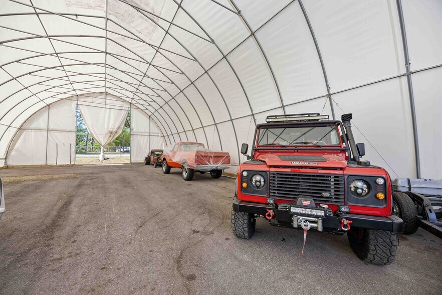 More Photos Of 180 Artists Ave, Englewood Warehouse For Sale