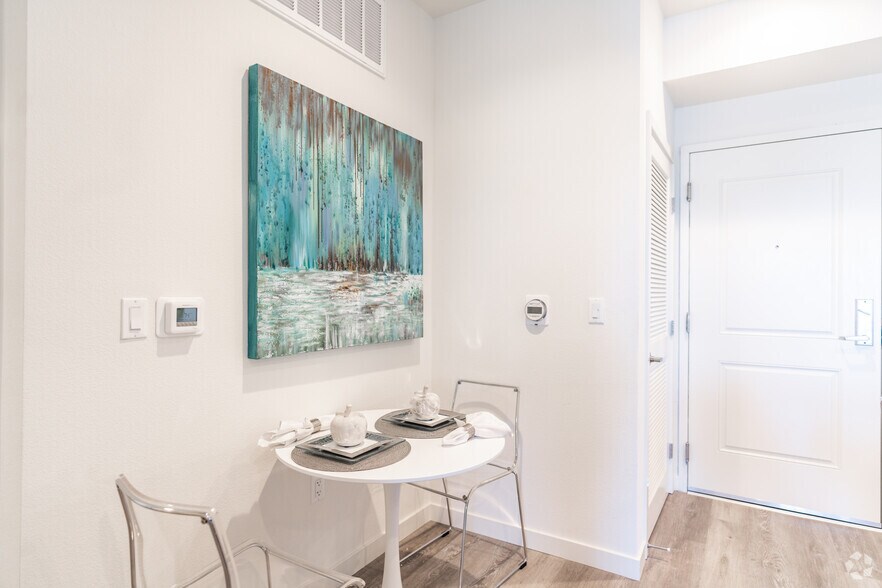 More Photos Of 1978 W Carson St, Torrance Apartments For Lease