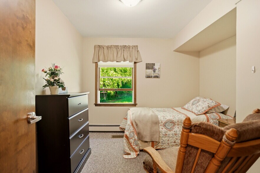 More Photos Of 3771 Colwood Rd, Caro Assisted Living For Sale