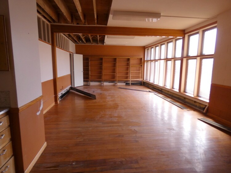 More Photos Of 2316 Corunna Rd, Flint Religious Facility For Lease