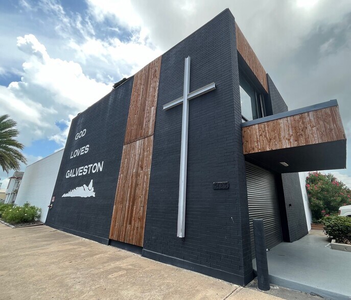 Primary Photo Of 4124 Broadway St, Galveston Storefront Retail Residential For Sale