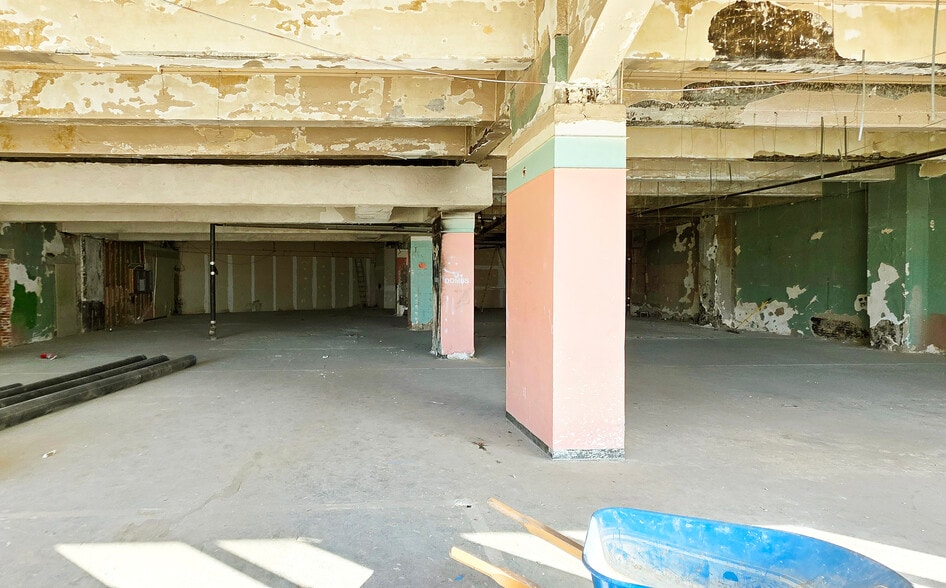 More Photos Of 667 N Broad St, Philadelphia Office For Lease