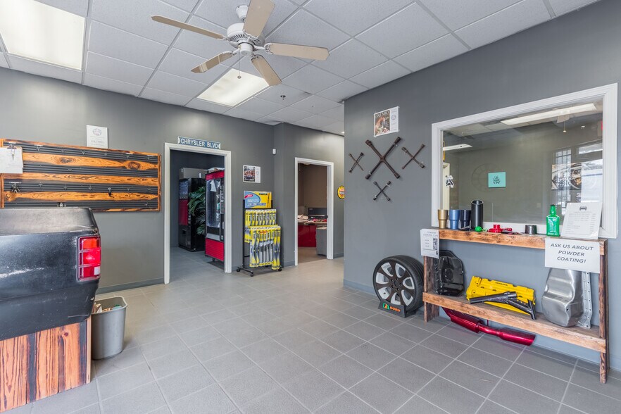 More Photos Of 111 N 12th St, West Columbia General Retail For Sale