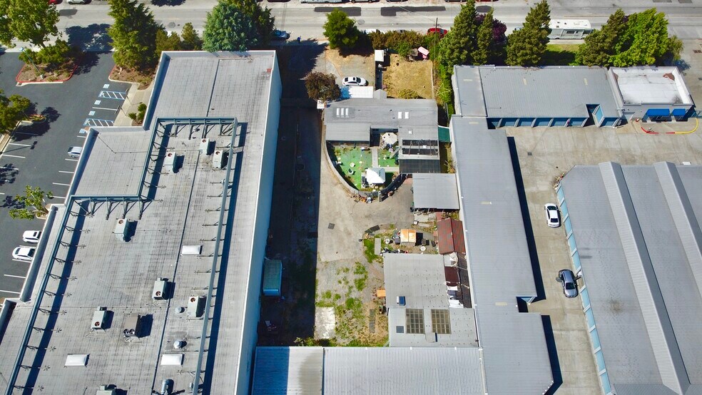 Primary Photo Of 2479 Leghorn St, Mountain View Warehouse For Sale