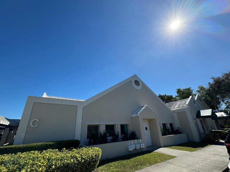 More Photos Of 7800 SW 87th Ave, Miami Unknown For Lease