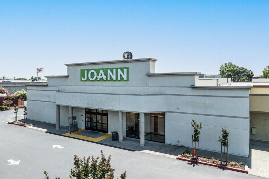 More Photos Of 7153-7177 Amador Plaza Rd, Dublin General Retail For Lease