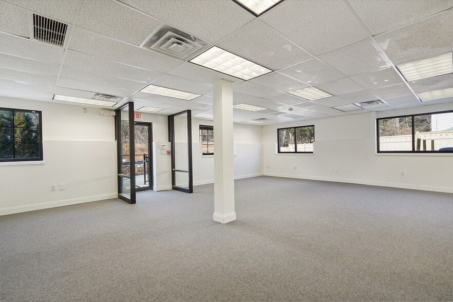 More Photos Of 60 Goldens Bridge Rd, Katonah Medical For Lease