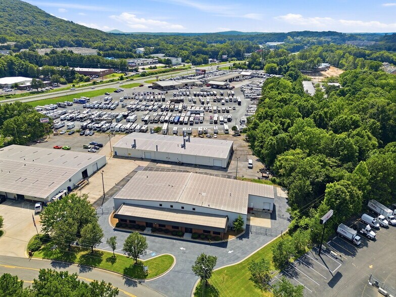 More Photos Of 1449 Field Park Cir, Marietta Warehouse For Lease