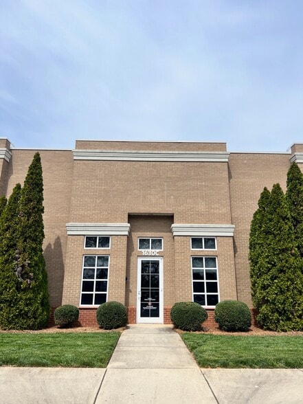 More Photos Of 1630 Campus Park Dr, Monroe Office For Sale