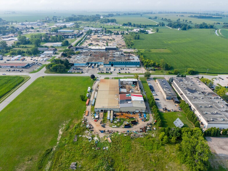 More Photos Of 64 Garnet St, Wallaceburg Industrial For Sale