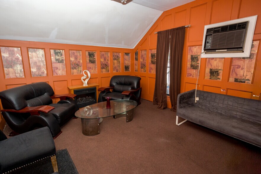 More Photos Of 527-529 William St, East Orange Restaurant For Sale