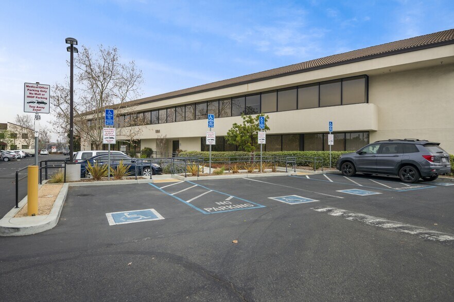 More Photos Of 5589 Winfield Blvd, San Jose Unknown For Lease