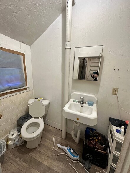 More Photos Of 1831 N C St, Elwood Apartments For Sale