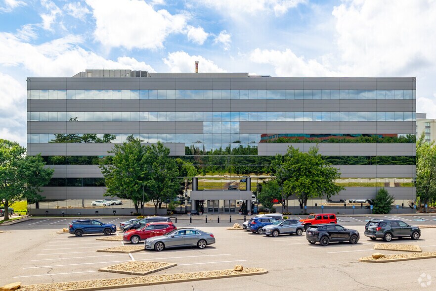 More Photos Of 1187 Thorn Run Rd, Moon Township Office For Sale