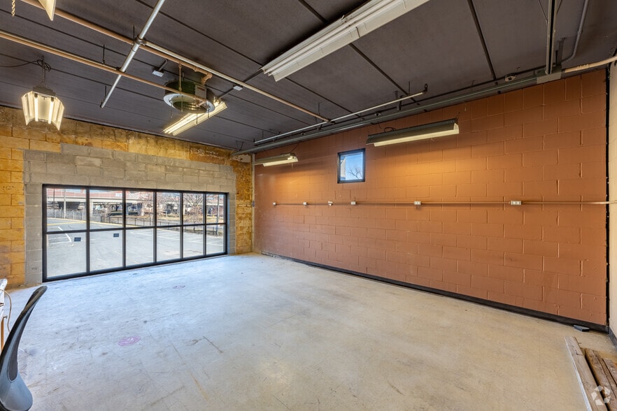 More Photos Of 1936 S Lyndale Ave, Minneapolis Manufacturing For Lease