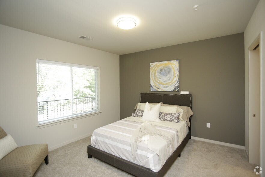 More Photos Of 7900 Conser St, Overland Park Apartments For Sale