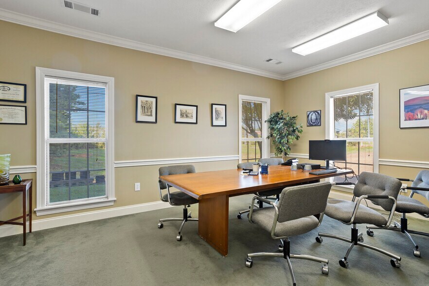 More Photos Of 112 Byram Pky, Byram Office For Sale