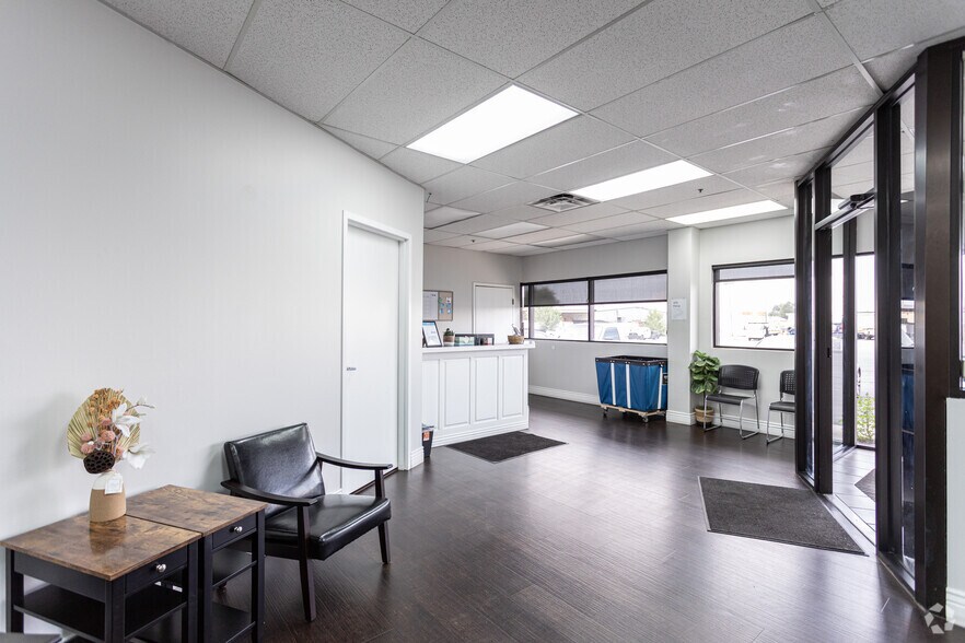 More Photos Of 225 E 900 S, Provo Manufacturing For Lease