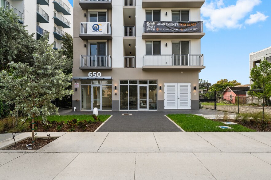 More Photos Of 650 SW 1st St, Miami Apartments For Lease